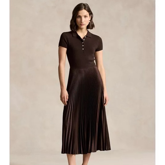 Polo Ralph Lauren Dresses & Skirts - Polo Ralph Lauren paneled midi dress Pleated Midi Knit Polo Top Size M